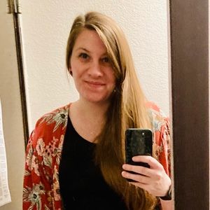 Meet your Posher, Carlie